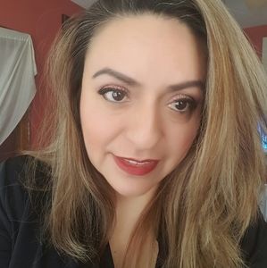 Meet your Posher, Martinez